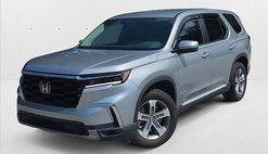 2023 Honda Pilot EX-L w/Rear Captain's Chairs