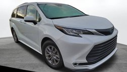 2022 Toyota Sienna XLE