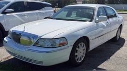 2010 Lincoln Town Car Signature Limited