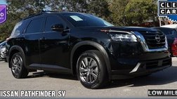 2022 Nissan Pathfinder SV
