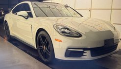 2020 Porsche Panamera Panamera