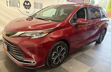 2022 Toyota Sienna Platinum 7-Passenger