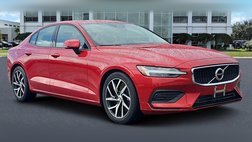 2020 Volvo S60 T6 Momentum
