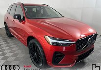 2023 Volvo XC60 Recharge T8 Plus Dark Theme