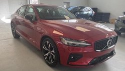 2024 Volvo S60 B5 Plus Dark Theme