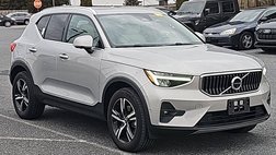 2023 Volvo XC40 B5 Plus Bright Theme