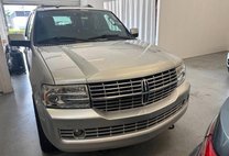 2012 Lincoln Navigator Base
