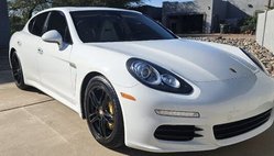 2016 Porsche Panamera 4