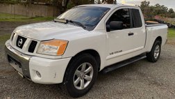 2015 Nissan Titan SV