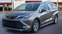 2021 Toyota Sienna XLE