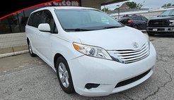 2017 Toyota Sienna LE