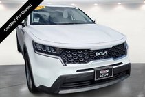 2022 Kia Sorento LX