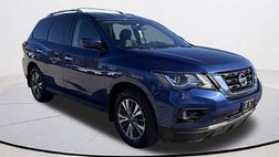 2017 Nissan Pathfinder SV