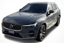 2023 Volvo XC60 B5 Ultimate Bright Theme