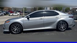 2022 Toyota Camry Hybrid XLE