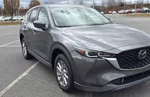 2022 Mazda CX-5 S Preferred