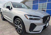 2023 Volvo XC60 B5 Plus Dark Theme