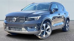 2025 Volvo XC40 B5 Plus Dark Theme