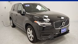 2022 Volvo XC90 T6 Momentum 7-Passenger