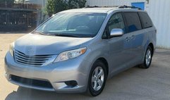 2017 Toyota Sienna LE 8-Passenger