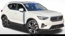 2025 Volvo XC40 B5 Plus Bright Theme
