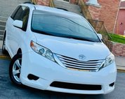 2015 Toyota Sienna LE