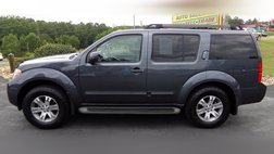 2012 Nissan Pathfinder LE