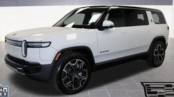 2025 Rivian R1S Adventure