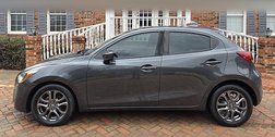 2020 Toyota Yaris Hatchback XLE