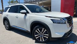 2022 Nissan Pathfinder Platinum