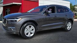 2022 Volvo XC60 B5 Momentum