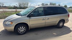 2005 Chrysler Town and Country Limited