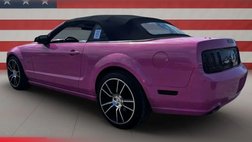 2005 Ford Mustang GT Deluxe