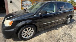 2016 Chrysler Town and Country Touring