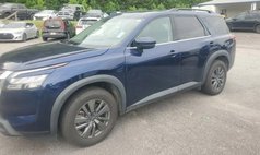 2023 Nissan Pathfinder SV