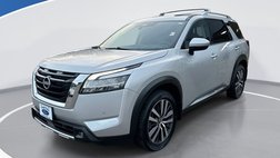 2022 Nissan Pathfinder Platinum