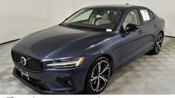 2024 Volvo S60 B5 Plus Dark Theme