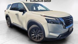 2023 Nissan Pathfinder S