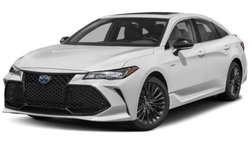 2019 Toyota Avalon Hybrid XLE