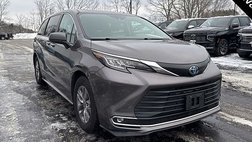 2022 Toyota Sienna XLE 7-Passenger