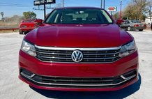 2019 Volkswagen Passat Wolfsburg