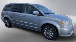 2014 Chrysler Town and Country Touring-L