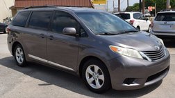 2015 Toyota Sienna LE 7-Passenger Auto Access Seat