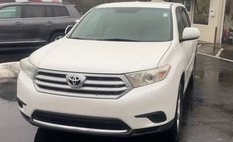 2013 Toyota Highlander SE