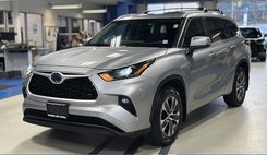 2024 Toyota Highlander Hybrid 