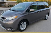 2013 Toyota Sienna XLE