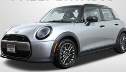 2025 MINI Hardtop Cooper S Signature Trim