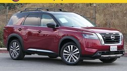 2022 Nissan Pathfinder Platinum
