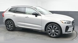 2023 Volvo XC60 B5 Plus Dark Theme