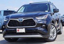 2023 Toyota Highlander Hybrid Platinum